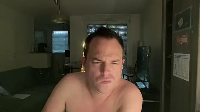 Funnyjul31 online show from April 2026 03:39:02 PM