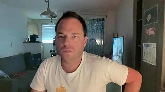 Funnyjul31 online show from April 2026 01:10:02 PM