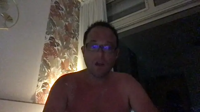 Funnyjul31 online show from June 2026 08:35:01 PM