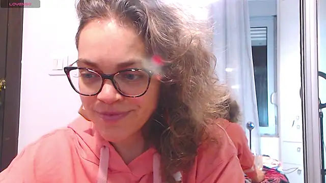 Ju-Hot online show from January 2025 05:20:01 PM