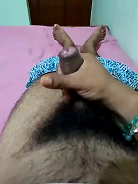 guavam65 online show from September 2025 05:02:02 PM