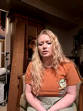 kcmo1010 online show from December 2025 09:00:01 PM