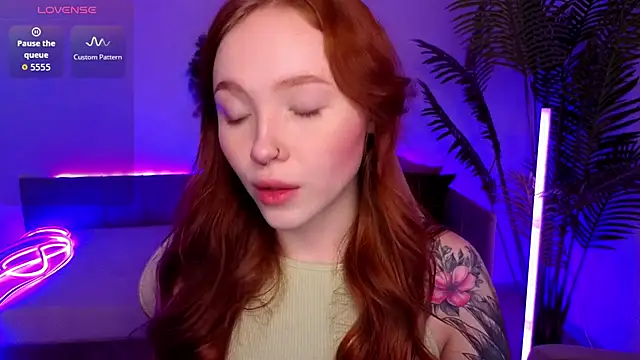 Maya Light online show from January 2026 01:42:02 AM