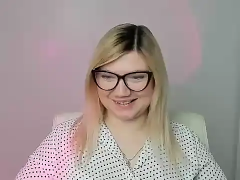 Lola moree online show from November 2025 01:00:02 PM