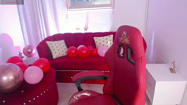 miss isabella m online show from March 2025 01:12:02 PM