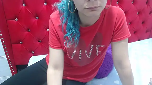 Ariasmithog online show from November 2025 12:26:01 PM