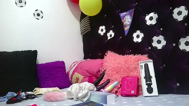 Ariasmithog online show from July 2026 11:17:01 PM
