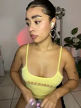 meli ortiz  online show from November 2025 03:57:02 PM