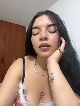 eileensophi online show from December 2025 02:09:02 AM