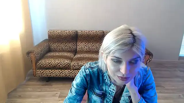 SexyBeatriice online show from February 2025 10:28:02 AM