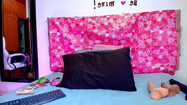 sharlott miller online show from February 2025 11:57:02 AM