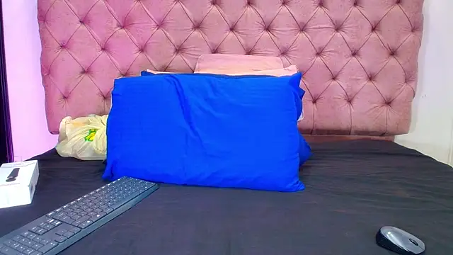 sharlott miller online show from February 2025 12:11:01 PM