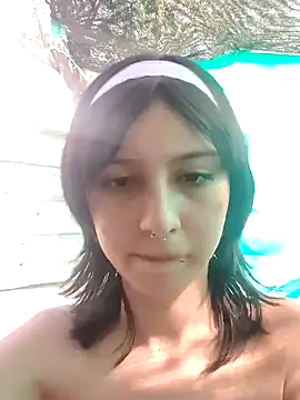 Snapshot of Maiden-Hot chatting on February 2025 07:33:01 PM Maiden-Hot online show from February 2025 07:33:01 PM