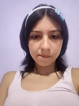 Snapshot of Maiden-Hot chatting on February 2025 01:35:02 PM Maiden-Hot online show from February 2025 01:35:02 PM
