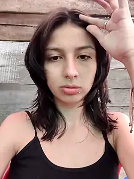 Snapshot of Maiden-Hot chatting on March 2025 08:00:01 PM Maiden-Hot online show from March 2025 08:00:01 PM