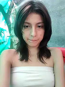 Snapshot of Maiden-Hot chatting on March 2025 08:08:02 PM Maiden-Hot online show from March 2025 08:08:02 PM