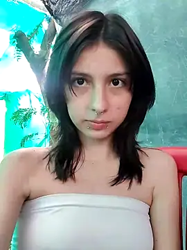 Snapshot of Maiden-Hot chatting on March 2025 08:04:01 PM Maiden-Hot online show from March 2025 08:04:01 PM