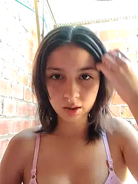 Snapshot of Maiden-Hot chatting on September 2025 07:02:02 PM Maiden-Hot online show from September 2025 07:02:02 PM