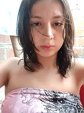 Maiden-Hot online show from November 2025 07:25:01 PM