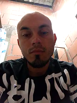 Jean18060 online show from January 2026 01:05:01 PM