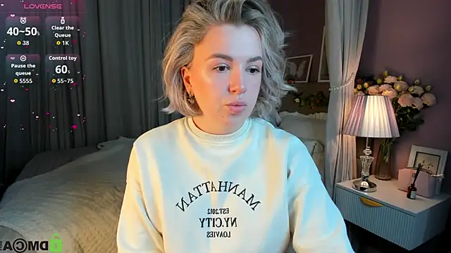 Nikki Kai online show from October 2025 01:03:02 AM