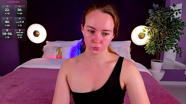 Snapshot of JaniceCollins chatting on July 2026 01:21:02 AM JaniceCollins online show from July 2026 01:21:02 AM
