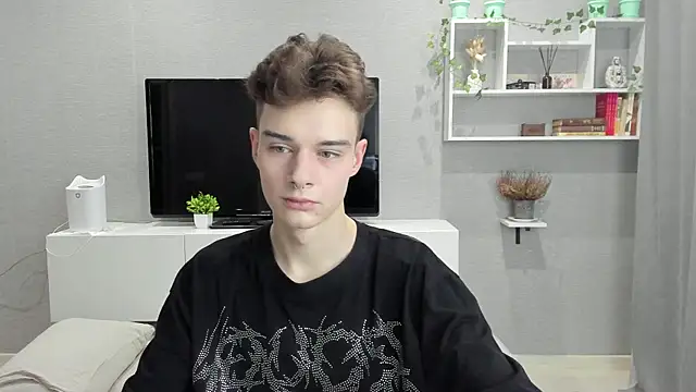 Snapshot of avegothy- chatting on January 2025 11:46:01 AM avegothy- online show from January 2025 11:46:01 AM