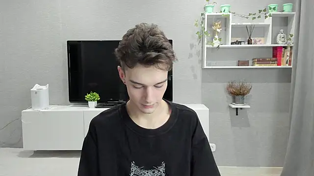 Snapshot of avegothy- chatting on February 2025 12:59:01 PM avegothy- online show from February 2025 12:59:01 PM