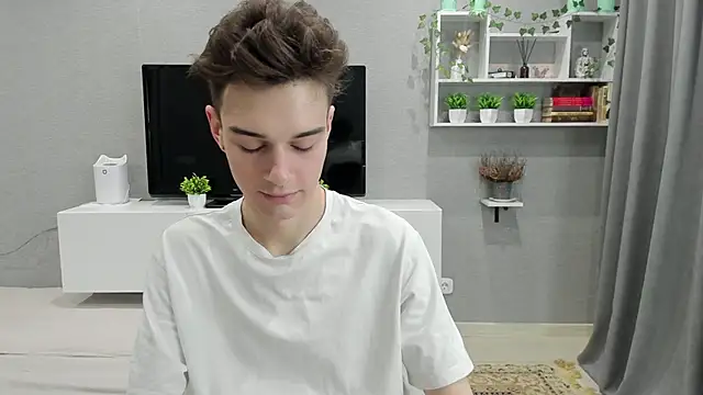 Snapshot of avegothy- chatting on February 2025 01:27:01 PM avegothy- online show from February 2025 01:27:01 PM