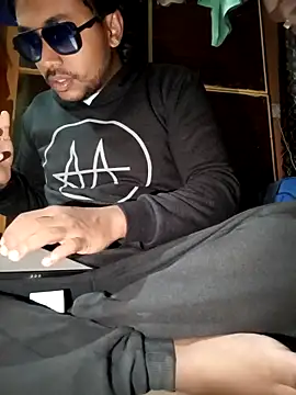 bigcock thick online show from October 2025 12:57:01 AM