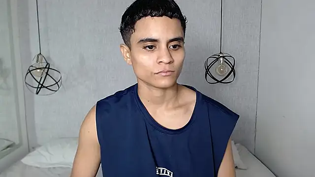 Liiamthompson online show from March 2025 12:14:02 PM