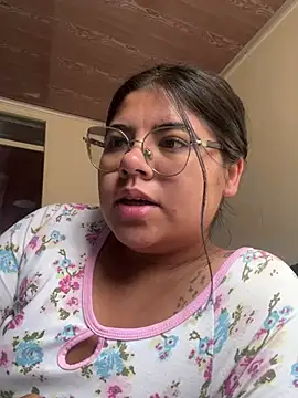 viccky vick online show from February 2025 02:34:02 PM