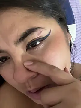 viccky vick online show from February 2025 06:46:01 PM