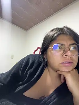 viccky vick online show from March 2025 11:36:02 AM