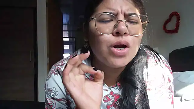 viccky vick online show from March 2025 01:45:01 PM