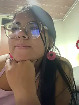 viccky vick online show from March 2025 02:09:02 AM