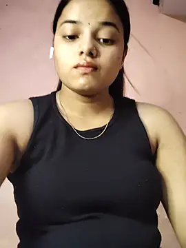 Snapshot of RAYI_123 chatting on July 2026 06:08:01 AM RAYI 123 online show from July 2026 06:08:01 AM