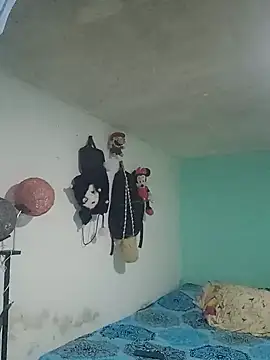 alexandraluv online show from March 2025 04:00:02 PM