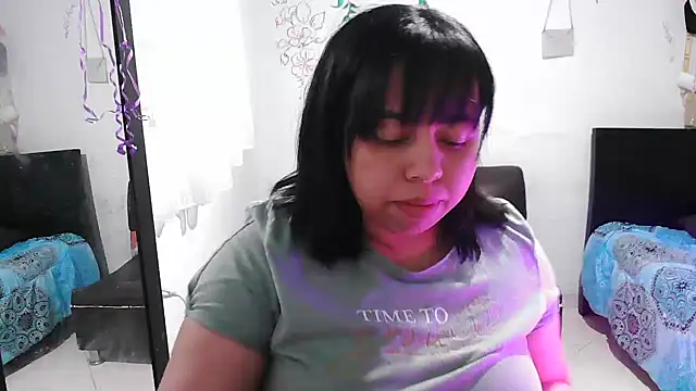 alexandraluv online show from October 2025 08:09:02 PM