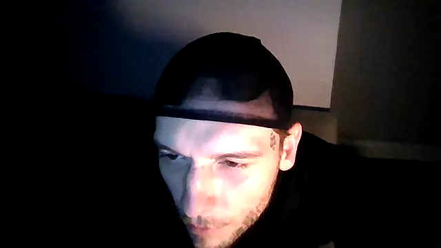 cruz815 online show from December 2025 09:10:02 PM