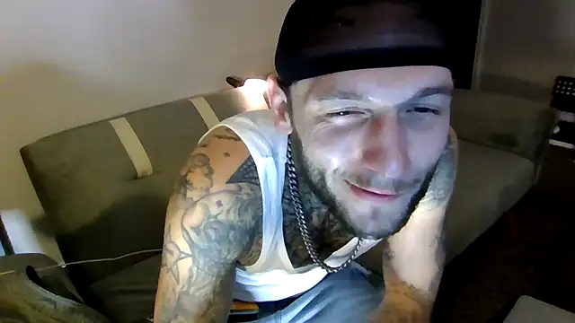 cruz815 online show from December 2025 02:08:02 AM