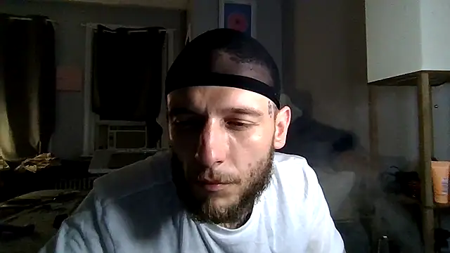 Snapshot of cruz815 chatting on May 2026 01:11:02 AM cruz815 online show from May 2026 01:11:02 AM