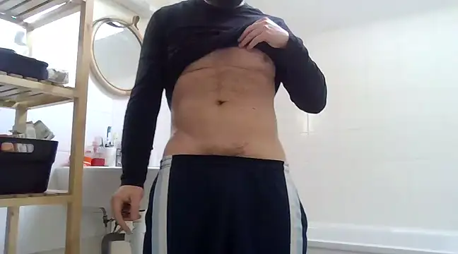 Snapshot of Zer_oki chatting on March 2025 02:30:02 PM Zer oki online show from March 2025 02:30:02 PM