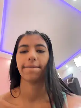 Snapshot of eva_roseee chatting on June 2026 04:00:02 PM eva roseee online show from June 2026 04:00:02 PM