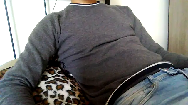 Snapshot of tommyboyteen chatting on January 2025 02:07:01 PM tommyboyteen online show from January 2025 02:07:01 PM