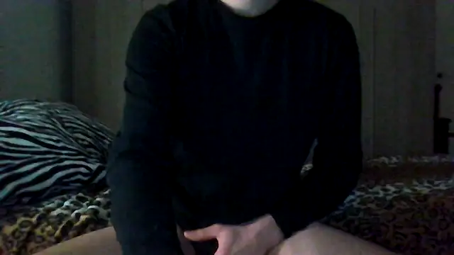 Snapshot of tommyboyteen chatting on February 2025 07:39:01 PM tommyboyteen online show from February 2025 07:39:01 PM