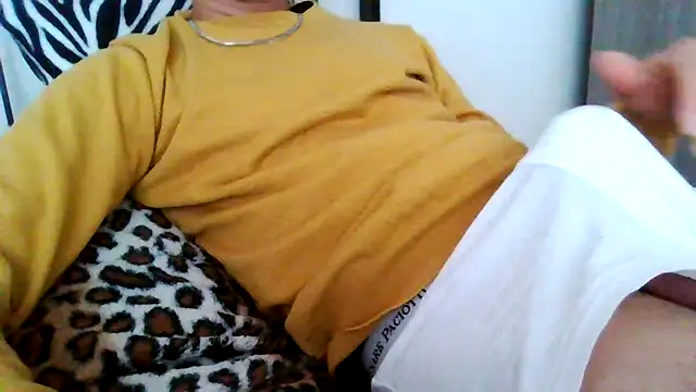 Snapshot of tommyboyteen chatting on February 2025 01:10:02 PM tommyboyteen online show from February 2025 01:10:02 PM