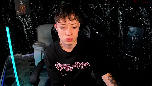 marcuscollins1  online show from February 2025 03:36:02 PM