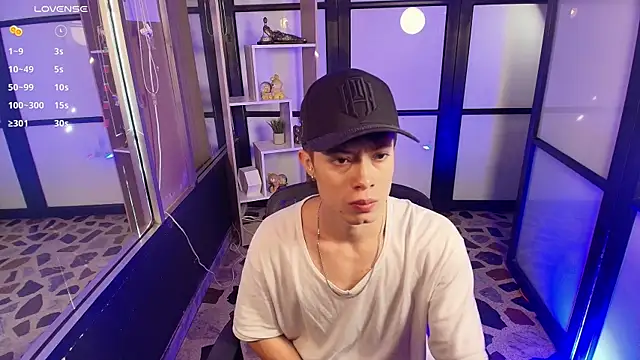 marcuscollins1  online show from March 2025 01:12:02 PM