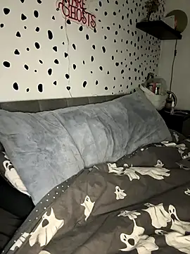 Snapshot of tempzzz12 chatting on October 2025 08:06:01 AM tempzzz12 online show from October 2025 08:06:01 AM